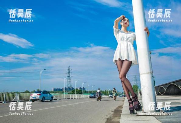 AISS爱丝(钻石版) - 女骑士小曼大变身，精选走错片场的镜头！