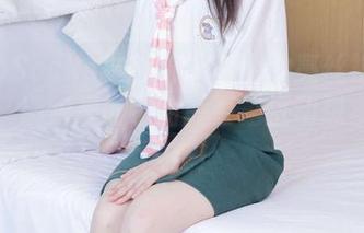 BoBoSocks袜啵啵 - 紫色油亮丝袜不止是看，图包里的小甜豆更是挑动想象的小火花！