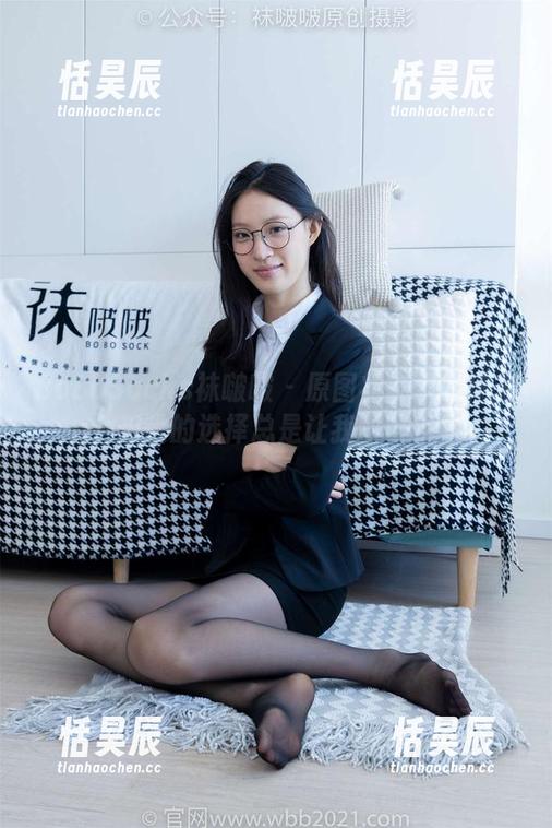 BoBoSocks袜啵啵 - 原图状态下的糯米，长靴的选择总是让我刮目相看