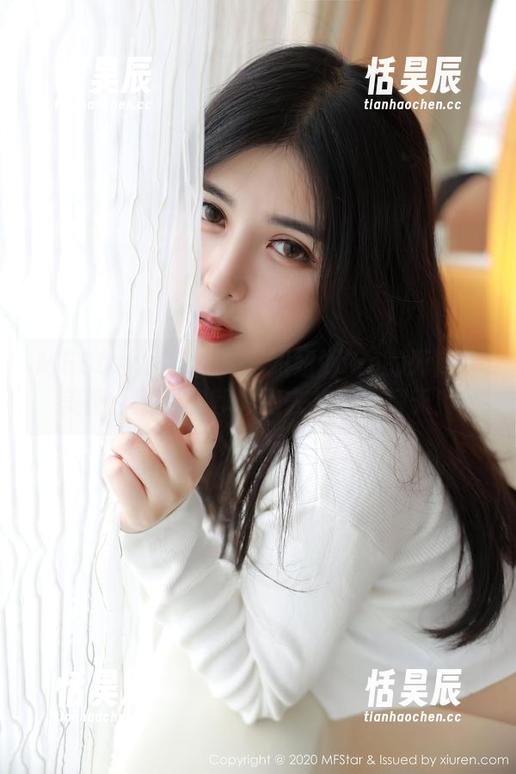 MFStar模范学院 - 妞妞koko的死库水美图：刚看完就想跑去找泳池聊天！