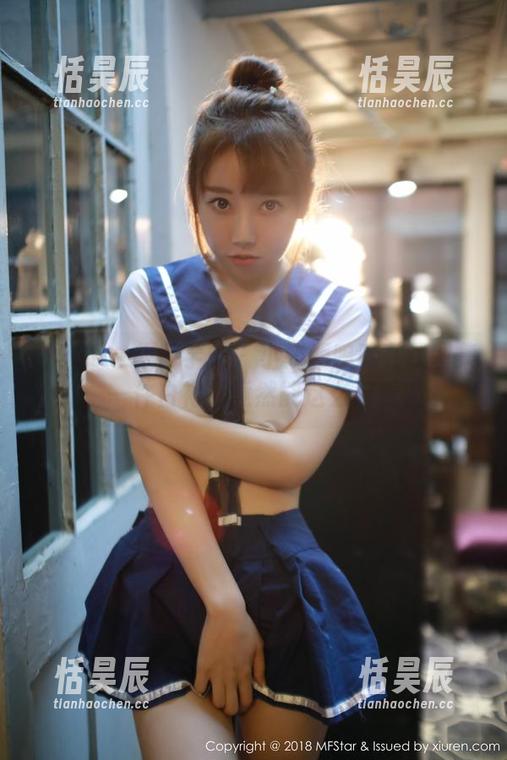 MFStar模范学院-小奶瓶呜呜 MFStar模范学院 - 小奶瓶呜呜在线图集,一件白衬衫竟然能这么好看?