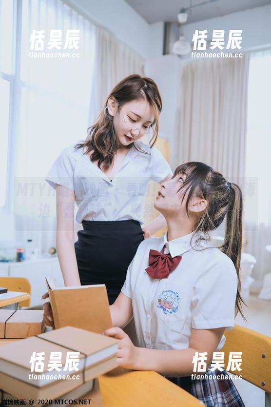 MTYH喵糖映画 - 看呐！最新图库里的海边“蠢沫沫”，突然想去捡贝壳。