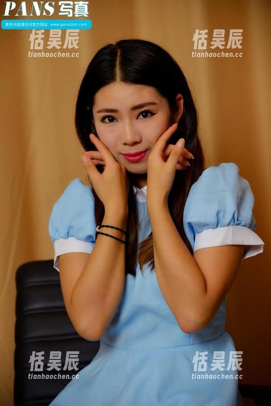 PANS写真-小甜甜 PANS写真 - 小甜甜的纯白,竟然是这样解读美图的?