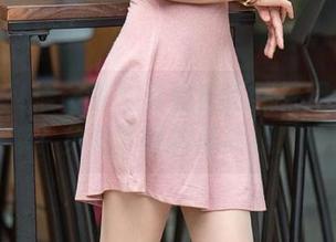 TuiGirl推女郎 - 夏婉婉竟然只用泳装吸引眼球？免费下载揭晓真相！哈哈！