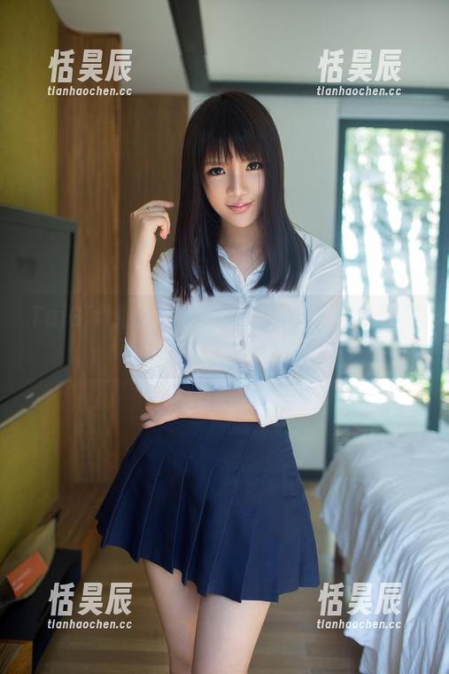 TuiGirl推女郎 - 你的新资源：艾栗栗和她独特的眼镜搭配！