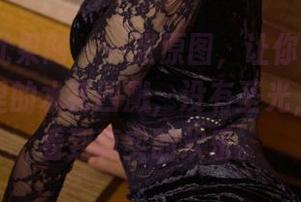 UGirls尤果网 - 一张原图，让你见识李易童泳池里的水花四溅，没有圣光，让我们看到真实的欢乐。