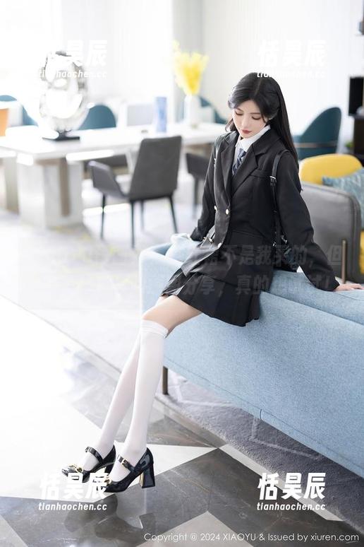 XIAOYU语画界-林乐一 XIAOYU语画界 - 这红裙不是我买的,但我看了林乐一的原图分享,真的想试试!