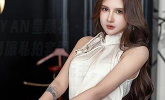 XINGYAN星颜社 - 啧啧，不说了，刘钰儿的制服私拍套图，又一次把我搞得六神无主。