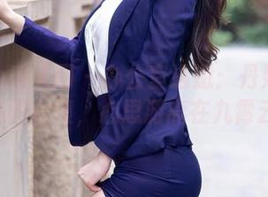 Xiuren秀人网 - 办公室逃避：丹妮Danny美图合集，心思游离在九霄云外