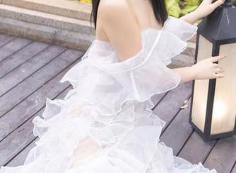 Xiuren秀人网 - 沈思怡的女王气场在原图文雅中透着点“我就是最好的”，这怎么能不让人转发喜爱呢？