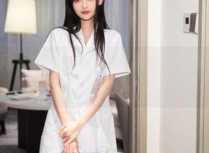 Xiuren秀人网 - 糖豆sisi的美腿作品集：不说话，腿就是最好的表达。