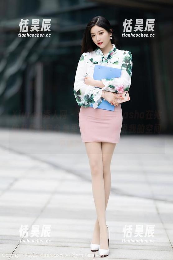 Xiuren秀人网-蓝夏Akasha Xiuren秀人网 - 听,蓝夏Akasha在她的私房浴室合集里说——“谁说我的空间不值得一看?”