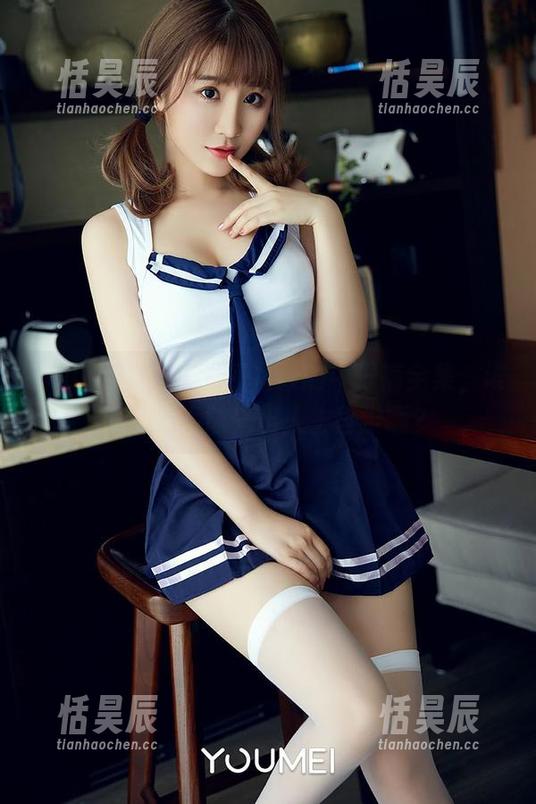 YouMi尤蜜荟 - 何嘉颖的牛仔裤全集，谁说裤子不能秀出人生哲学啊？