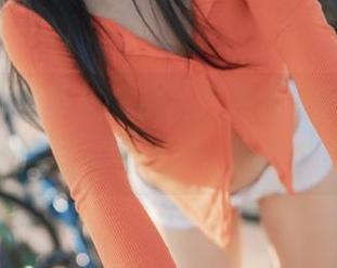 Zzyuri的私拍作品“死库水”里，真的有我意想不到的...俏皮吧？