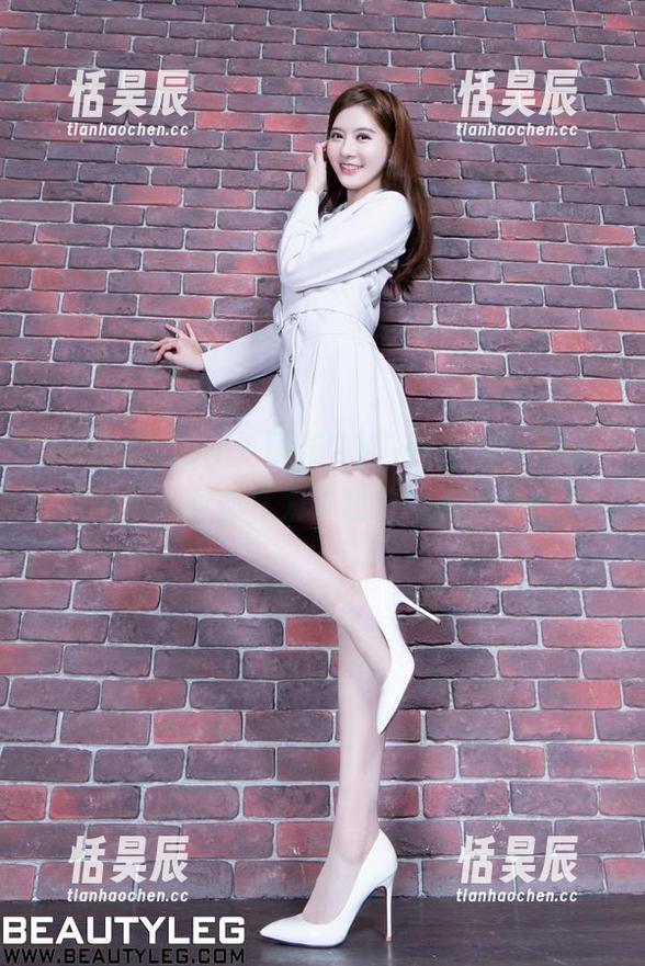 beautyleg-Xin beautyleg - 更新!Xin的白裙,只有白色不能复刻(为了我们的视力考虑)