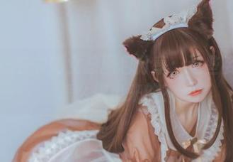 coser衣衣的女孩图包分享：这些姿势是怎么想出来的？
