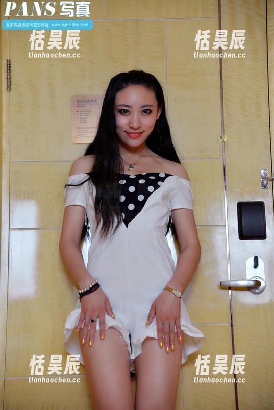 pans - 套图时刻：熙媛在校园的即兴表演，资源还在继续畅想!