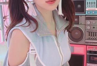 けん研的纯白，图库里的反差萌，真是家里有矿吗？