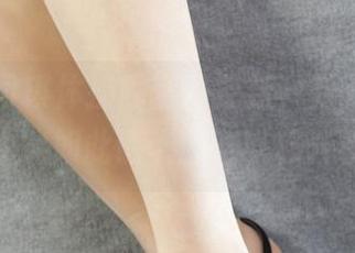 丽柜 - 司琪体操服套图更新，万万没想到运动也能如此诱人，难以移开视线。