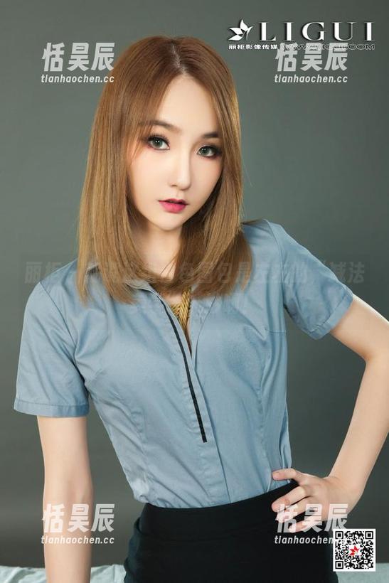 丽柜 - 就说这组白色图包是左左的“减法美学”！妙啊！