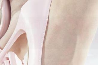 丽柜 - 文静女上司还藏着“职场手册”？高清资源给你点亮心头的小火苗！