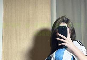 微密圈 - 乙醇子的JK：这一张原图咋就那么有味道呢？照片配不上我的表情！