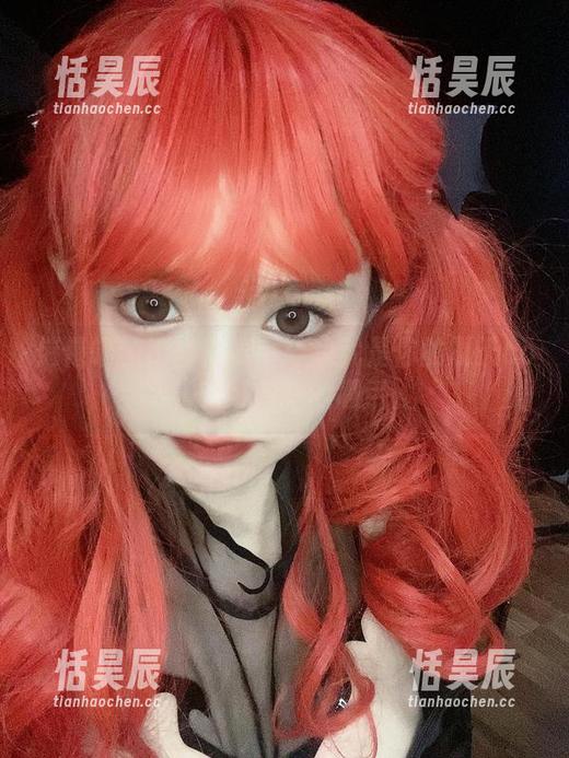 倦倦喵的比基尼表示：我就是你的夏天cos，无可厚非的吸引。
