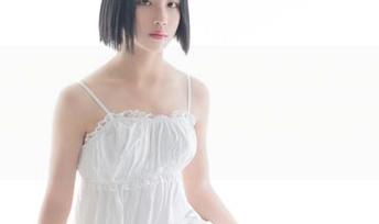 为什么兔玩映画的白贞和女仆会让我分享这张美图呢？这得追溯到我跟猫的关系……