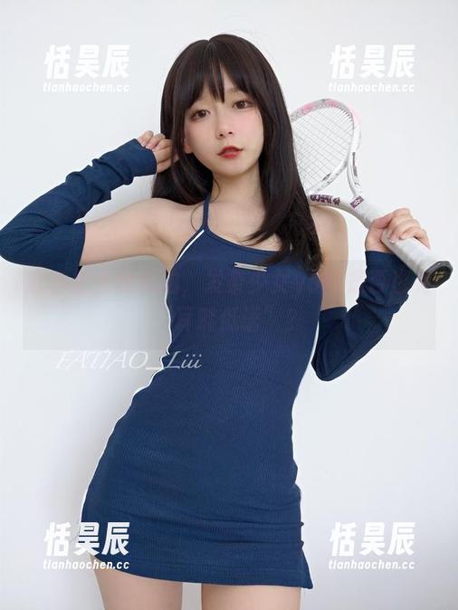 红白护士的私拍，发条少女yoki是否也有“耳畔低语”？