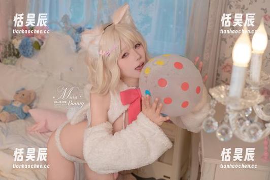 咬人小小兔 哈哈,咬人小小兔私拍:大小姐的梳妆过程比兔子还复杂!