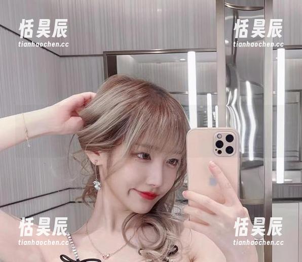 啾小妍Deer 啾小妍Deer的粉色要不要这么好?资源免费就不带这么炸的,心里小小的得意。