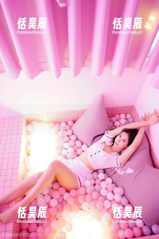 嗲囡囡 - 施忆佳KITTY的睡衣，你敢想象这在图库里的模样吗？