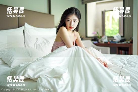 嗲囡囡-陈怡曼 嗲囡囡 - 观看陈怡曼的裸足合集时,脑海里突然浮现出一杯冰柠檬水,清新得像她的足迹一样。