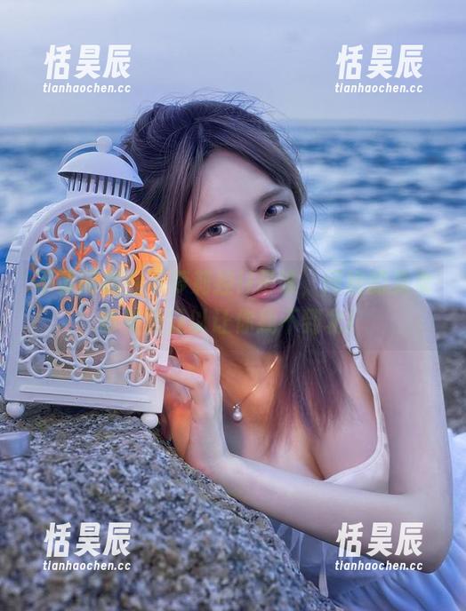 不要问我在下萝莉控ii是谁，问她的兔女郎美图足以让你找不到北！