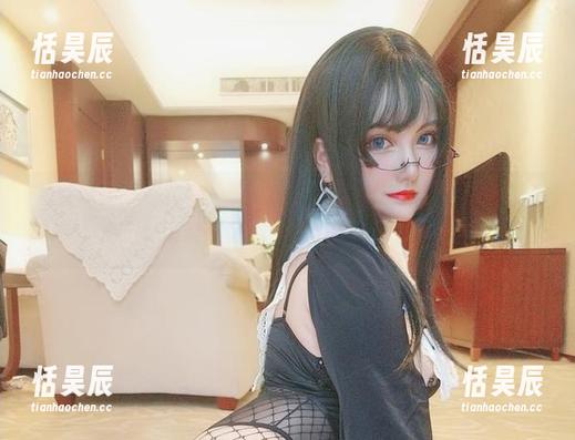 社交媒体不写实——夏鸽鸽不想起床温泉假日，美图与精选，谁能保证她不在水中“演胡剧”！
