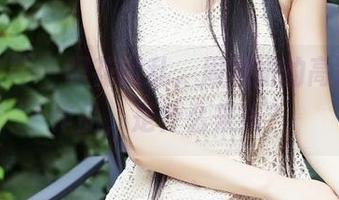 头条女神 - 眼花缭乱，周熙妍的高清美脚作品，是什么来头？