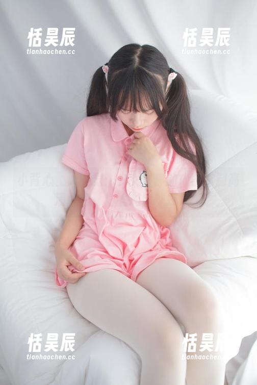 少女秩序 小背心、大感觉:少女秩序的内部定制高清图包,偷偷抛出一抹清新