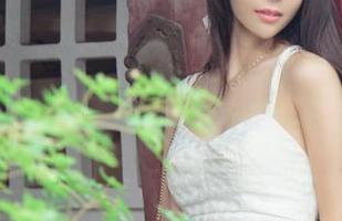 尤果网 - 在照片里，王莹和高跟鞋的绝妙搭配，不信你来试试！