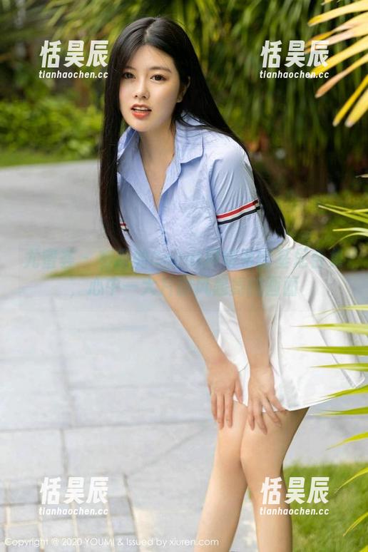 尤蜜荟 - 有趣的Carol周妍希比基尼合集，心中一大片随风起舞的画面