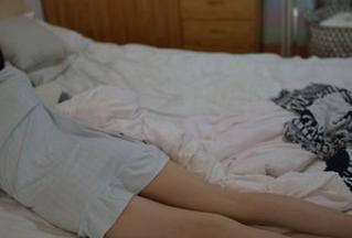 异思趣向 - 小六蓝色妖姬，图片里的福利隐晦又直接，来吧，让窥探欲作怪。