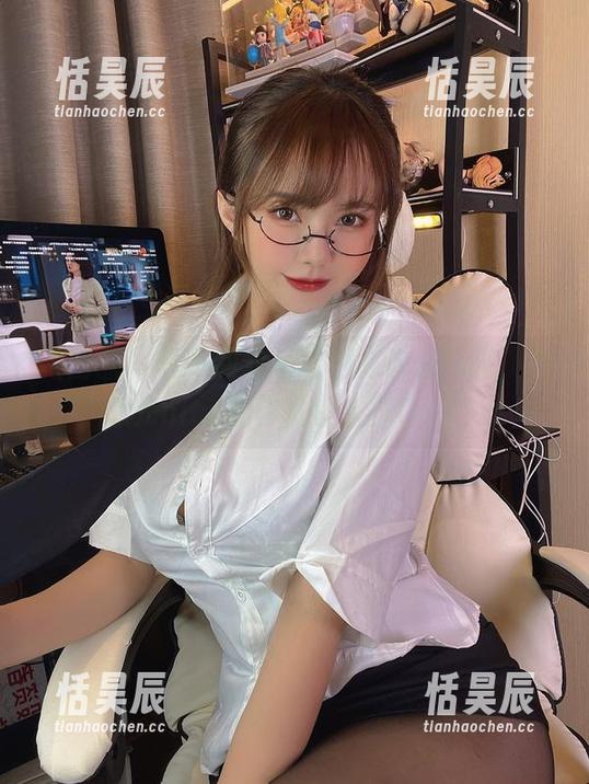 微密圈 - 想不到双马尾也能这么风骚，张思允nice的作品让人打Call！