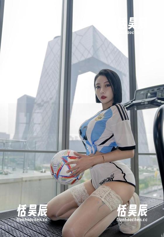 微密圈 - 果儿Victoria的清新绿丝袜大作战——福利效果再一级!