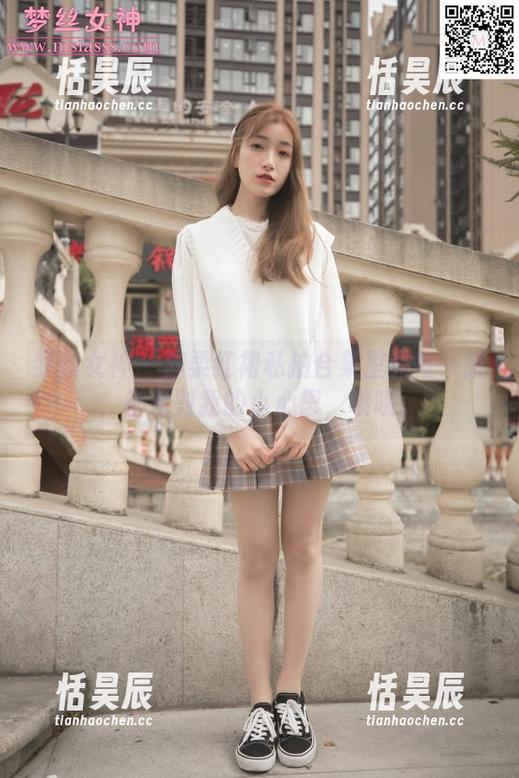梦丝女神-苏柔 梦丝女神 - 苏柔红裙私拍合集里的每一张,都是对我的小心思,啧啧。