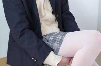 看！森萝财团的淡黄衣白丝高清作品，活脱脱像从童话里跑出来的公主！