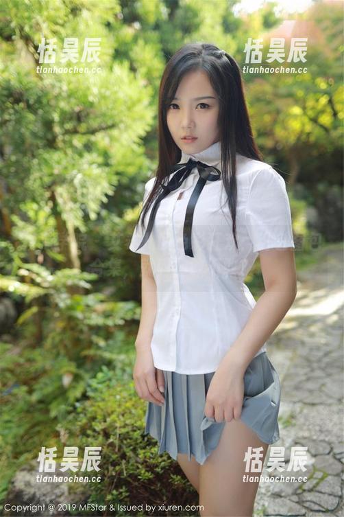 模范学院-艾希儿 模范学院 - 艾希儿的色彩狂欢:粉色图包合集,就问你敢不敢?