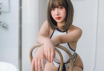 浅安安的高清写真：透明得像刚洗完的窗户，谁能抵挡这种俏丽？