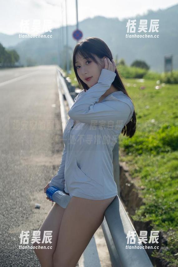 浅安安的图集精选：居家自摄，发现家中每一处不寻常的乐趣