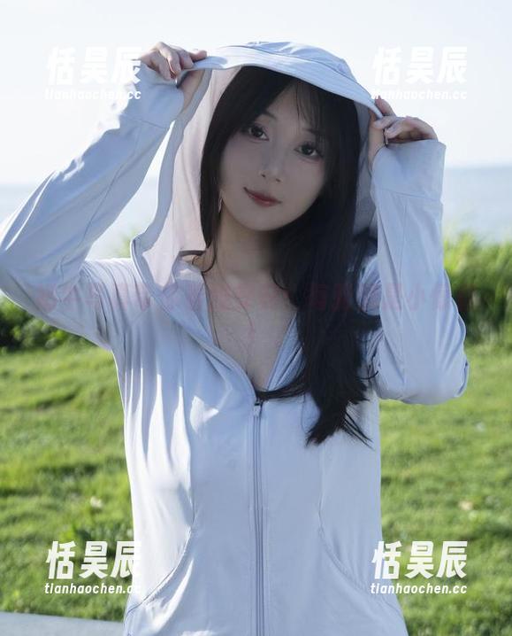 奶牛写真带你看浅安安：每张都是小惊喜！