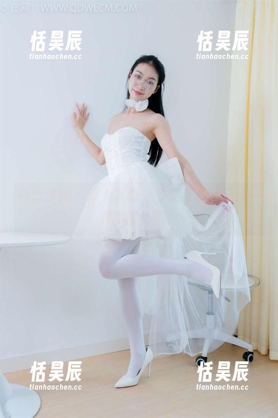 物恋传媒-菜菜 物恋传媒 - 双人写真,菜菜带来的又是一种新的体验?
