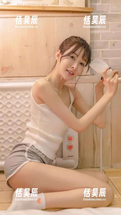 在线晒幸福？王羽杉浴室里逗趣的图片，光是看就好想撞上花洒！
